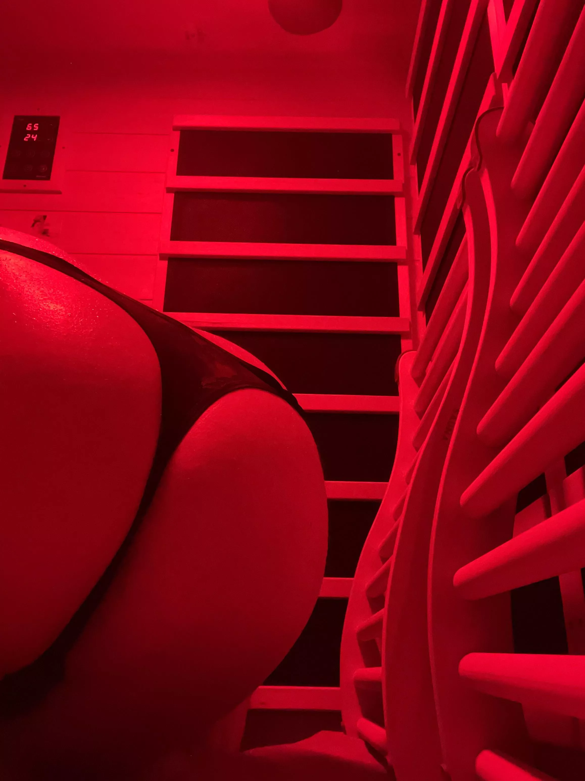 Thong in the sauna posted by mdblanken