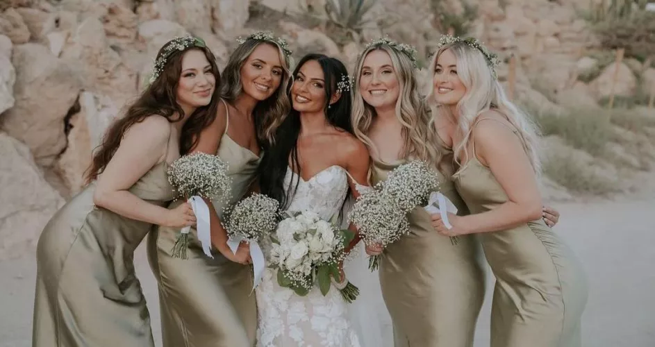 Wedding babes by Valuable_Result3669