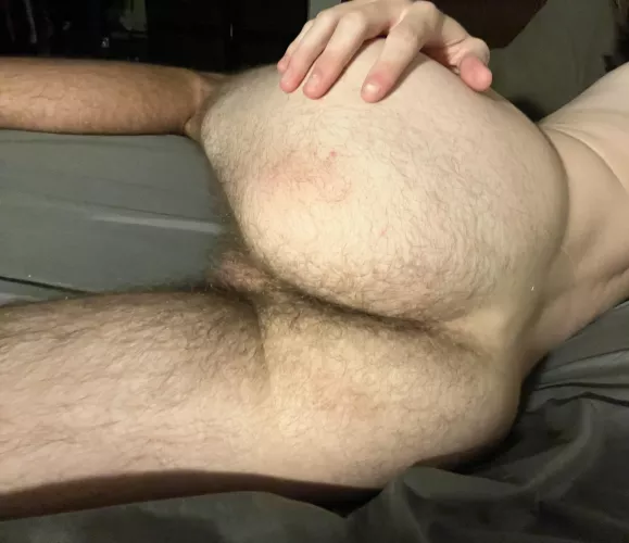 18 y/o attention whore :) by _alexTV