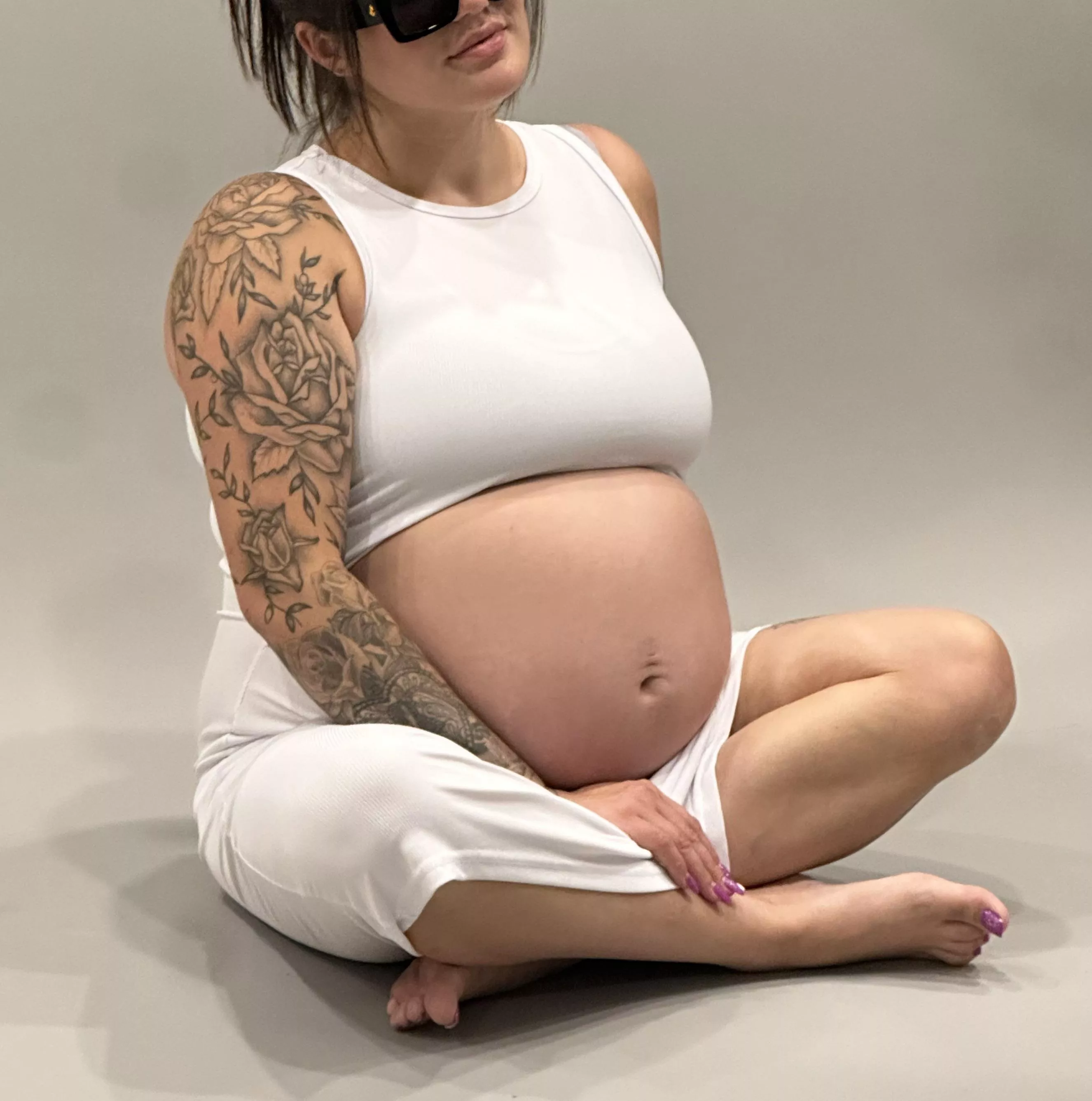 Belly feels ready to pop! Help induce my labour!  posted by Pregnantandh0rny