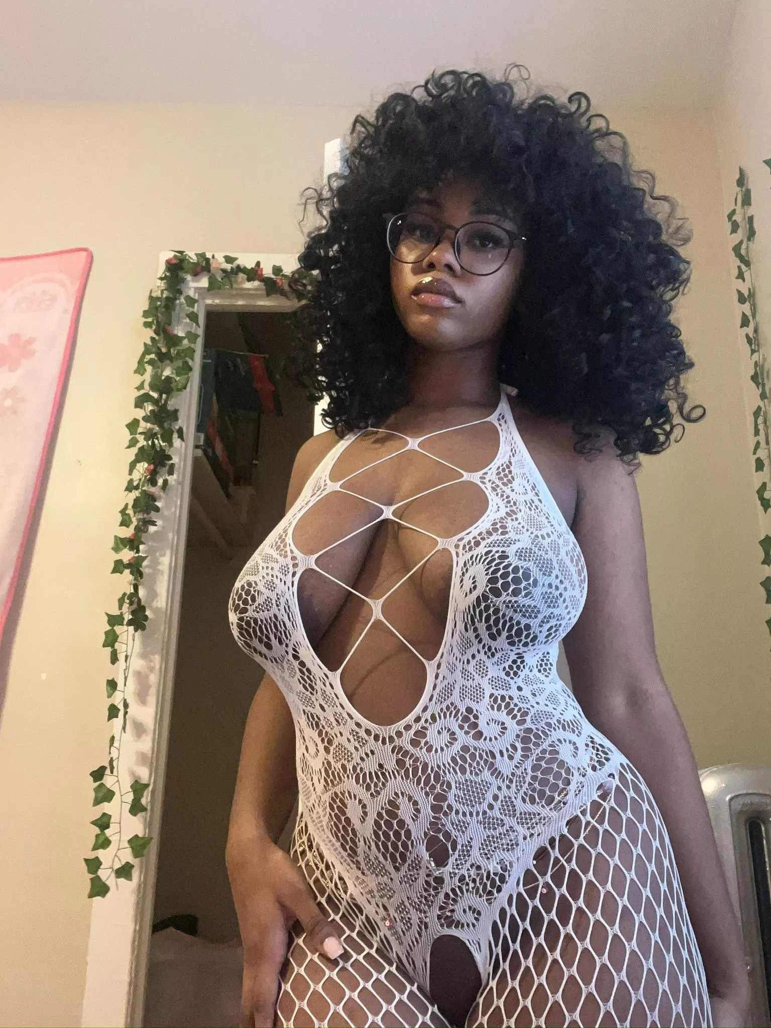 Do men still like ebony women ? posted by SantasSecret2002