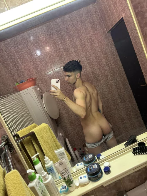 Do you like my smooth ass? by Practical-Market2719