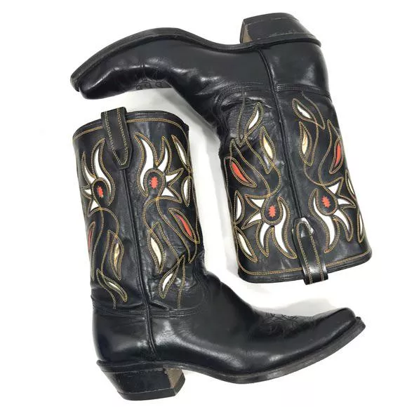 Does anyone know what type of boots these are? posted by jacobjanesstudio