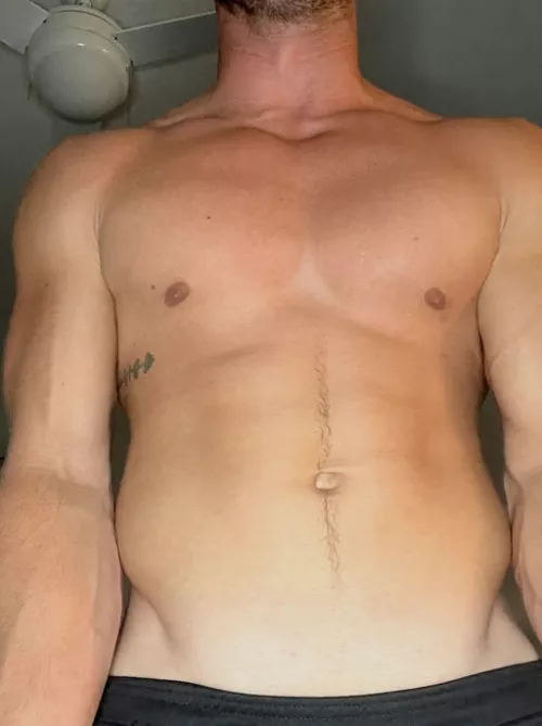 Get on your knees for me 😏 by Kir4oBoikovKokor4ev