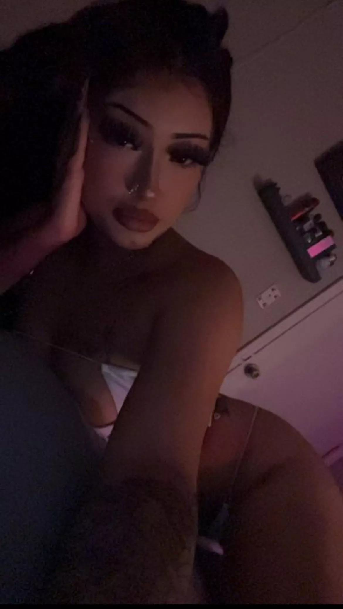 hmu to see me gush 😫😛 posted by bankrolleo