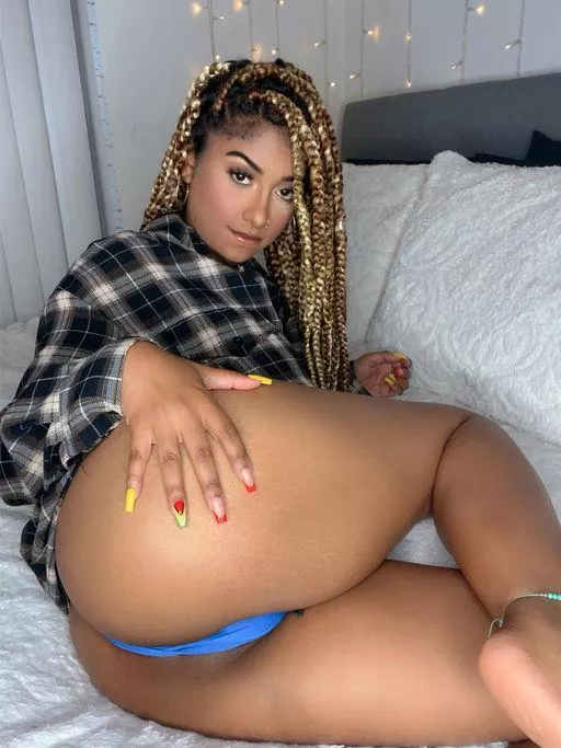 How many inches are you fitting inside me? posted by GoldenGoddess17_