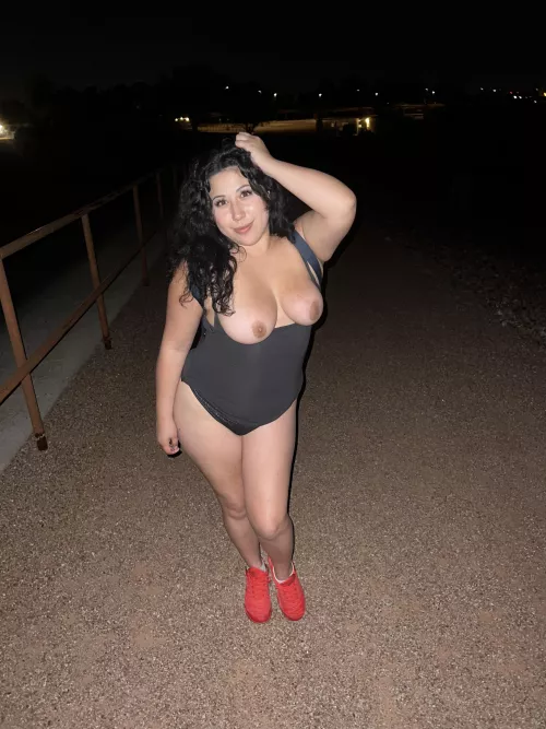 I bet you will have fun with my body by LovelyChicc