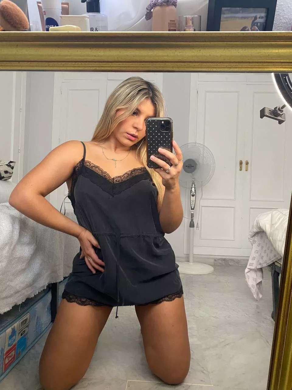 I wanna be your fucktoy.. posted by PeachyPrinccesss