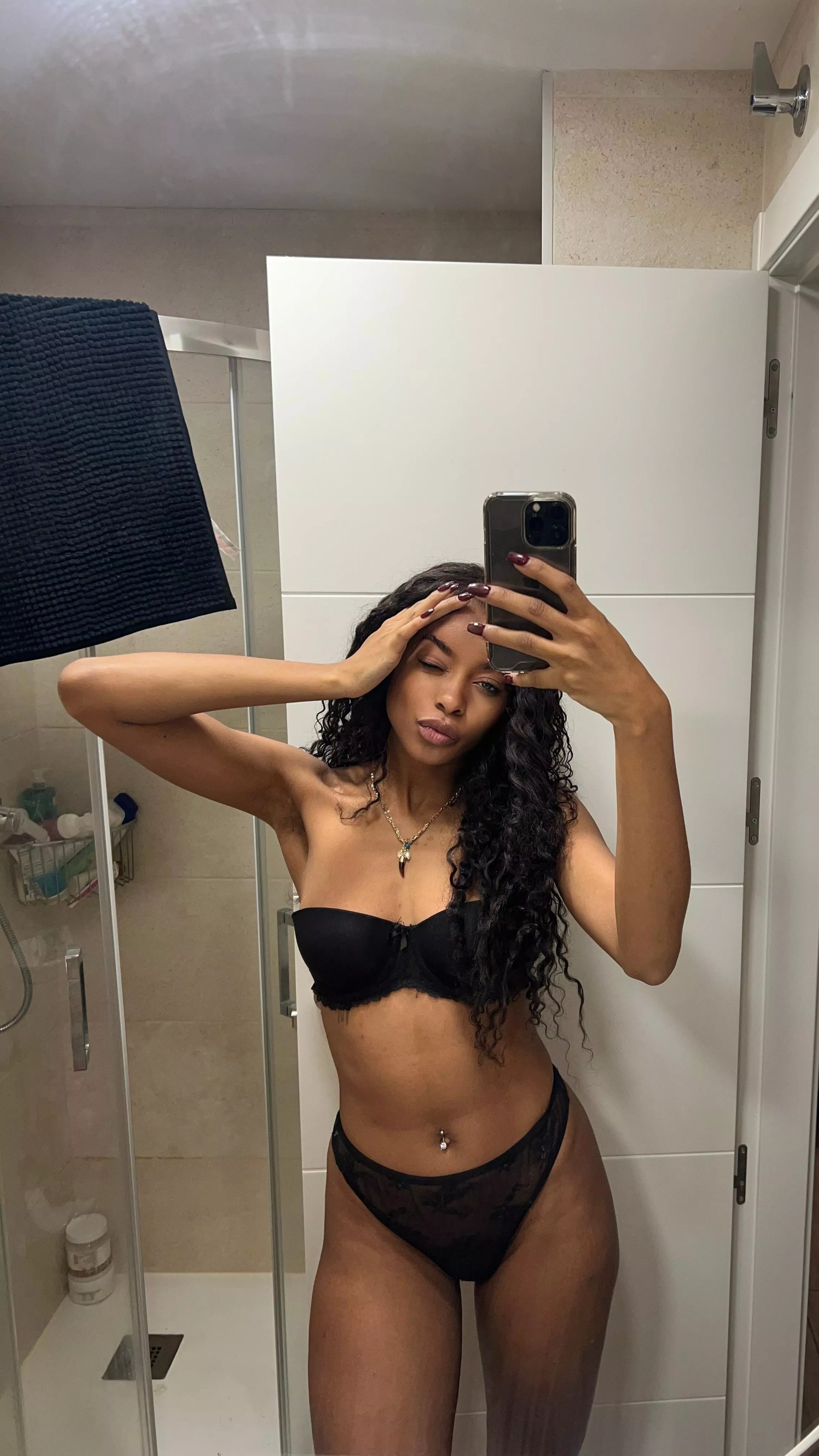 Im in such a good mood today  posted by LatLinababy