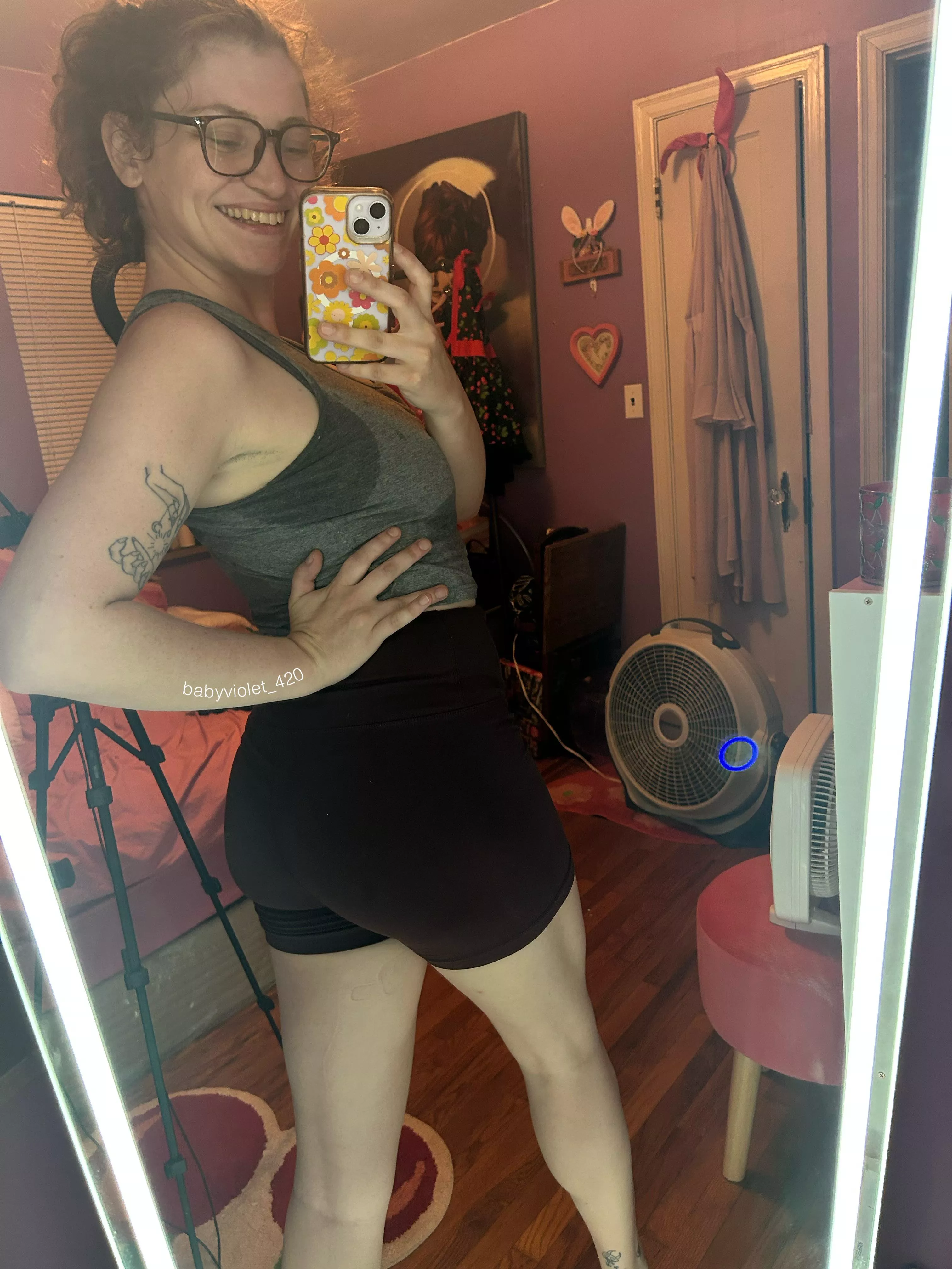 looking for a sweaty gf? 🤭🥵 posted by 420baby_violet