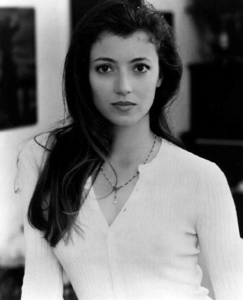 Mia Sara posted by ChanLYN93