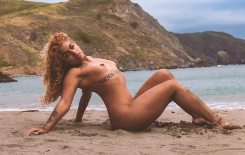 Pretending to be a seal  by pleaseduffy