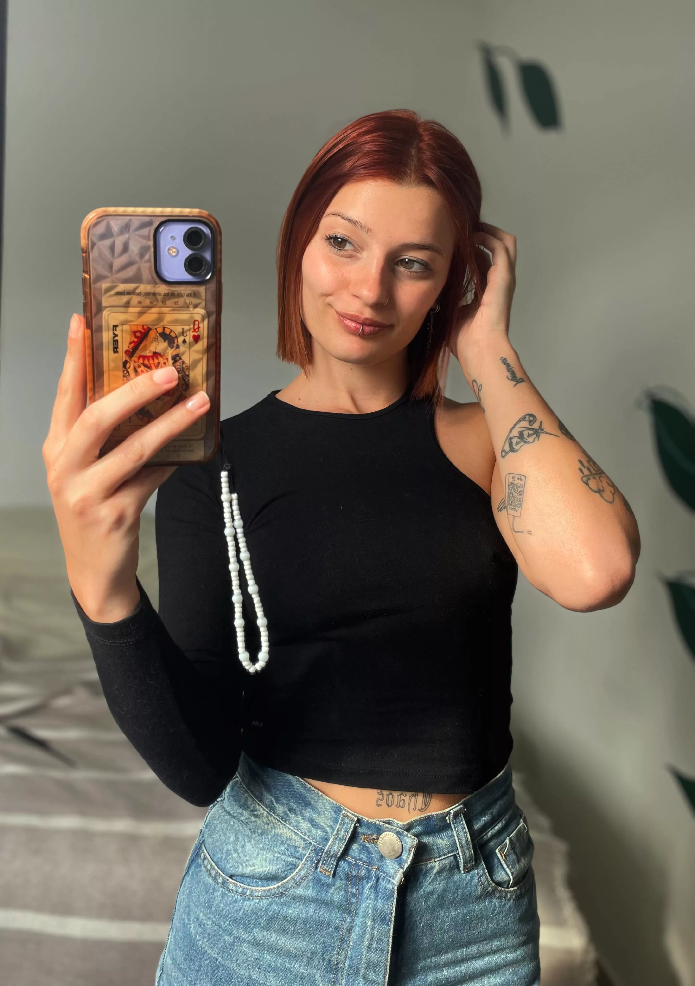 Some secrets are best kept close. posted by auroravelvetx