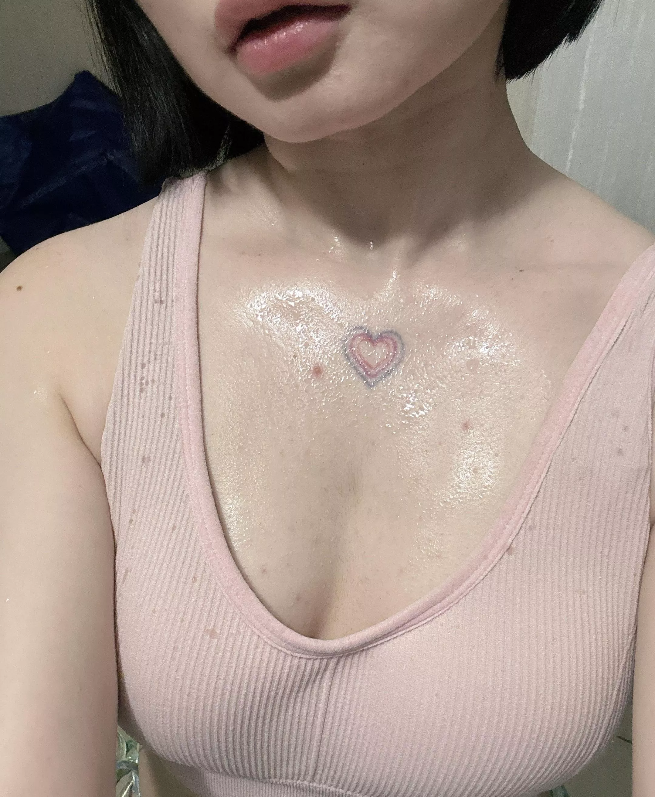 sweaty babe posted by HorizenGirly