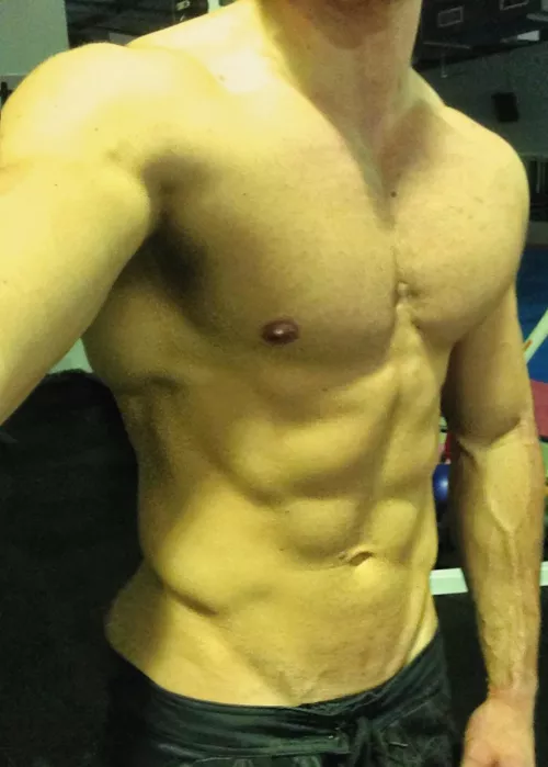 Under 10%? Probably! by Oiledupthrowaway069