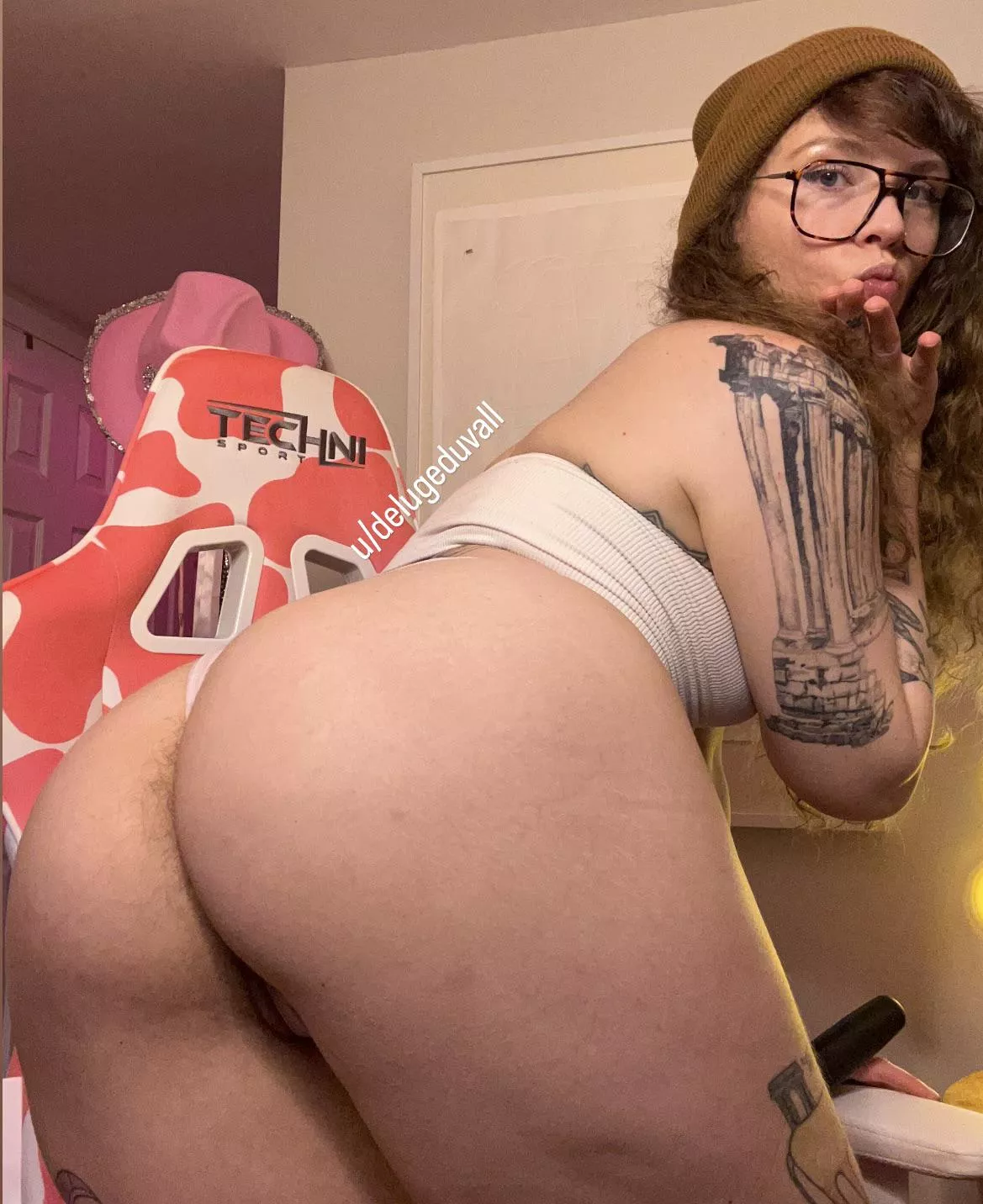 A kiss for you ;-* posted by DelugeDuvall