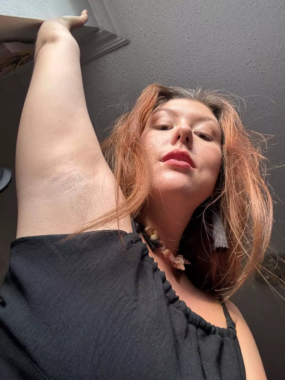 After a night walk I'm so sweaty and I'm too lazy to take a shower posted by neon__goddess