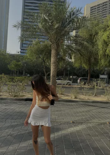 Anyone wanna walk with me in park? posted by WittyWhispere