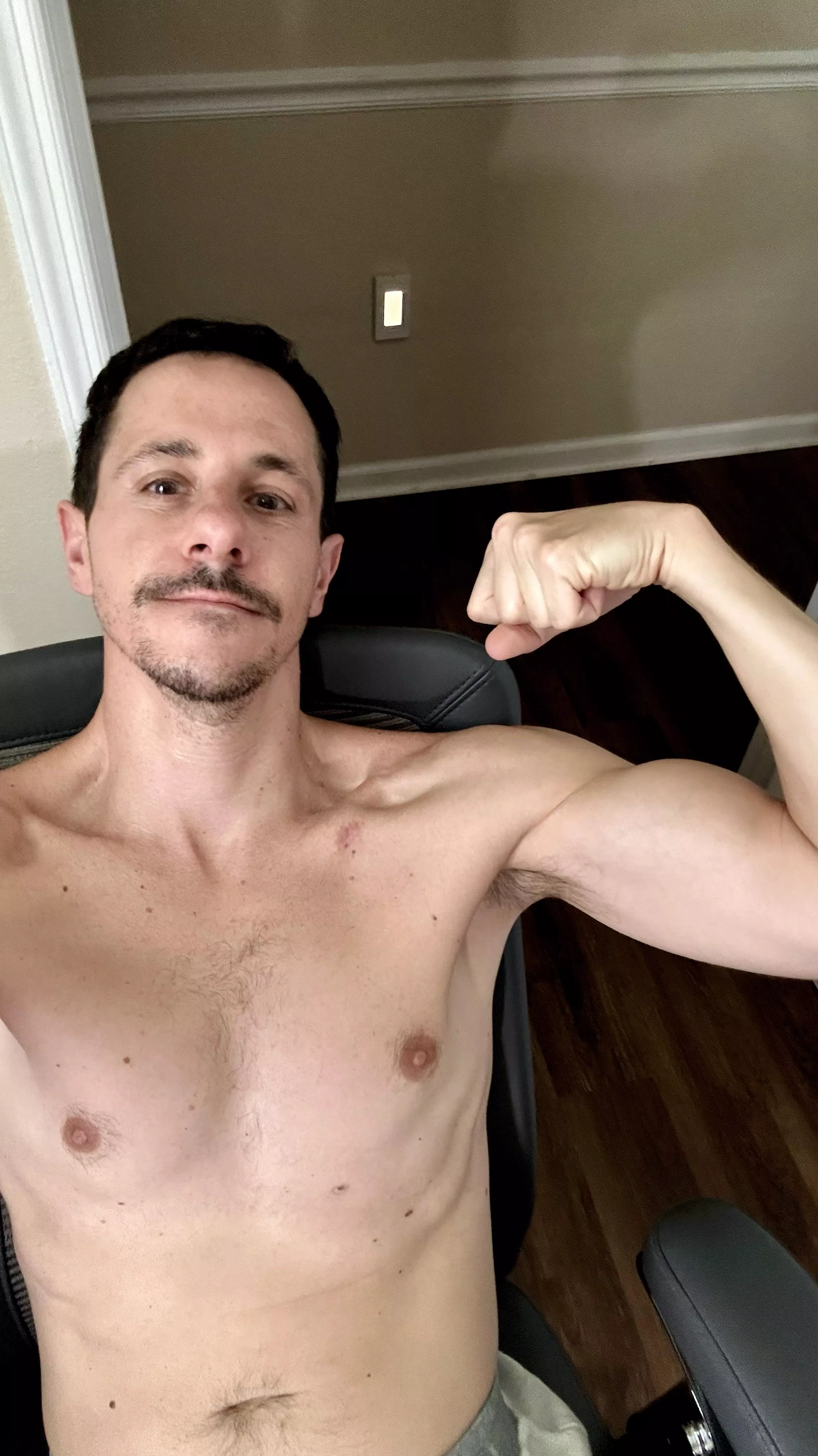 Casual work from home.  posted by rhh1977