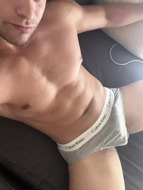 Chill friday by realisiwak