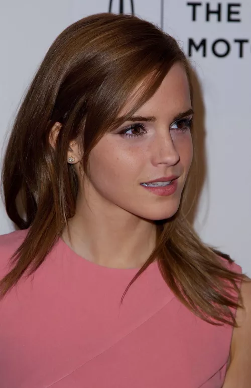 Emma Watson by Long_oil_