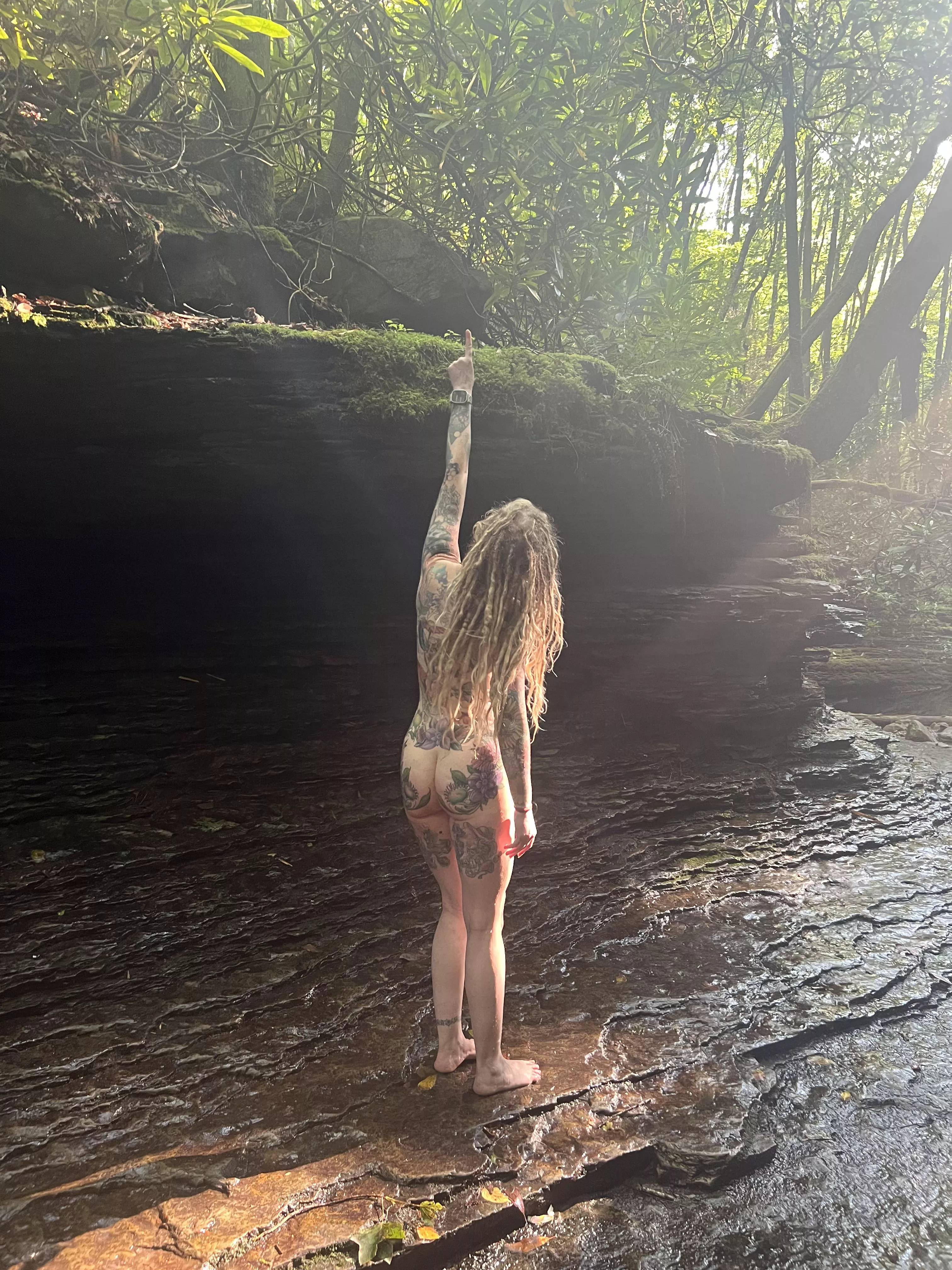 Fairy in natural habitat. posted by HnossRider