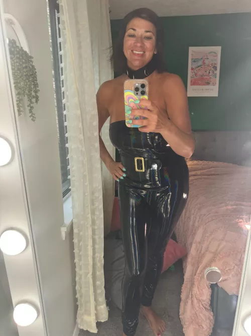 feeling a bit like a boss  by Gizzygirl127