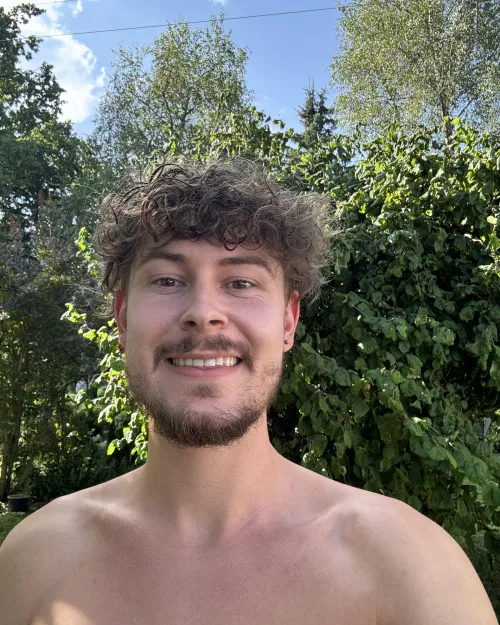 feeling good about myself today  by Exciting-Syrup-1107