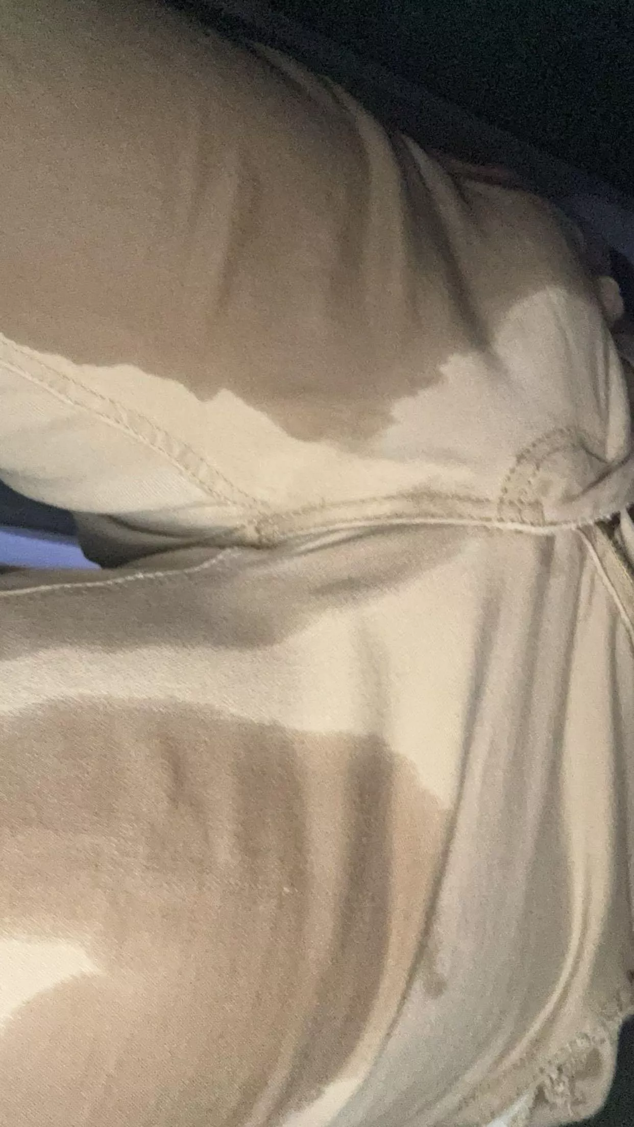 hmu if u wanna wet urself with me posted by Vivid_dreaming25