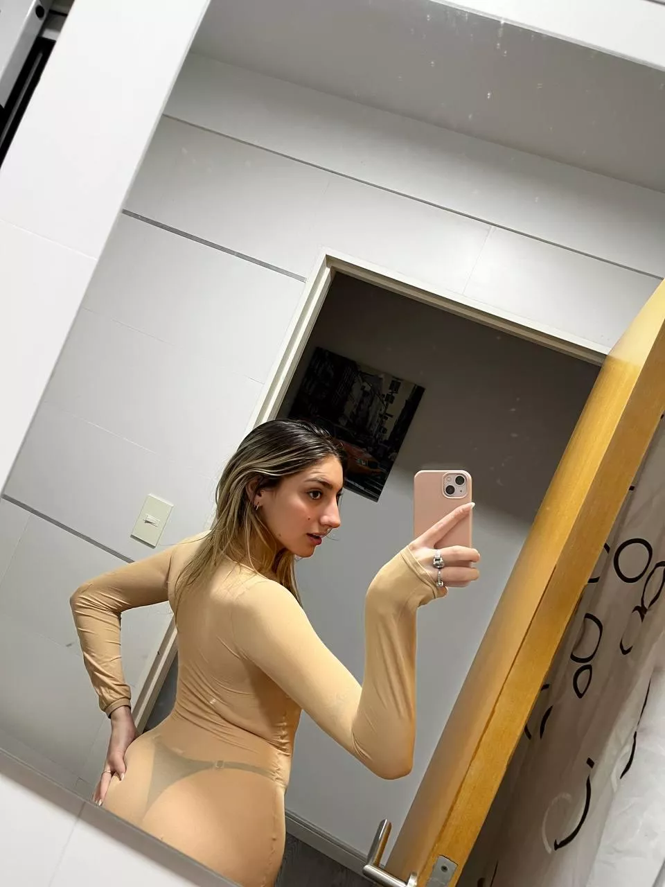 I know you want to live between them posted by daringlyBespot59