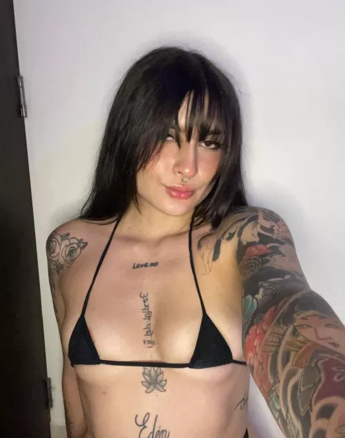 Shes a 10/10 but she loves to give you blowjobs everyday by FinalOrder2443