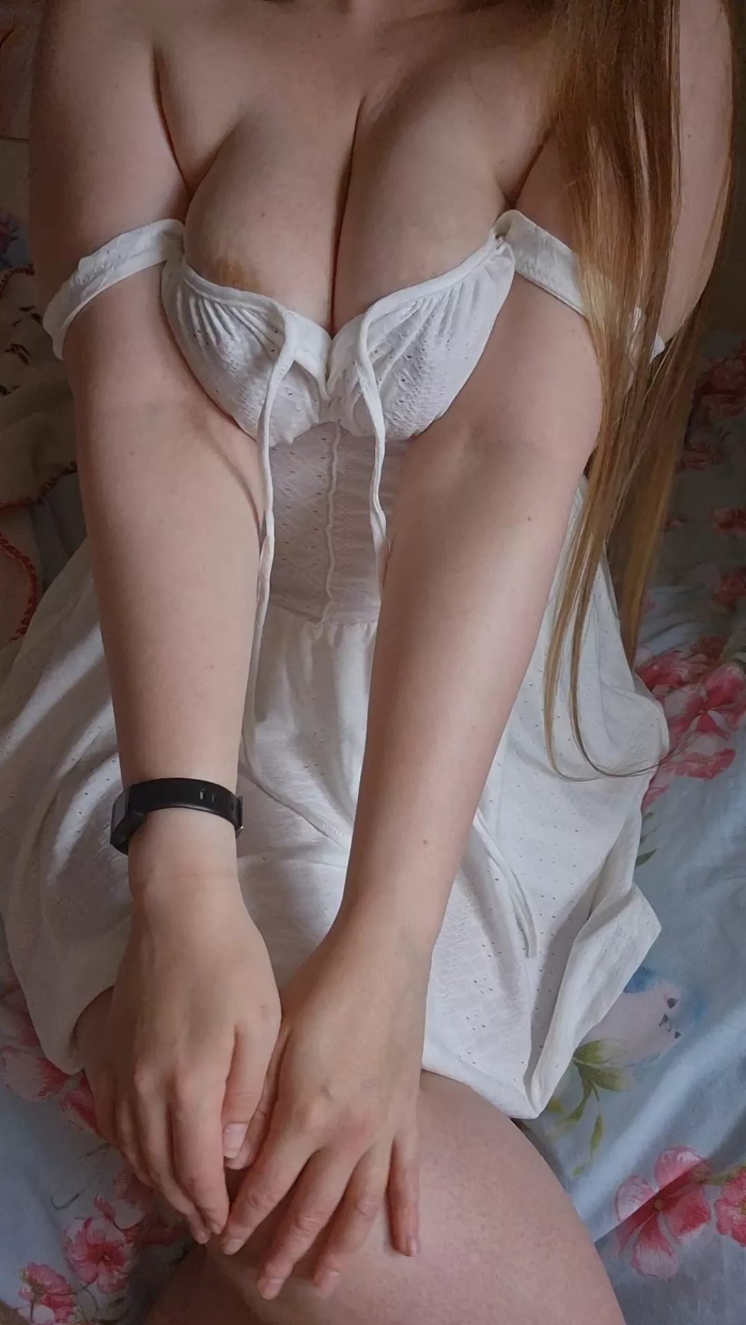 White sundresses are my favourite  posted by xbabybratxx