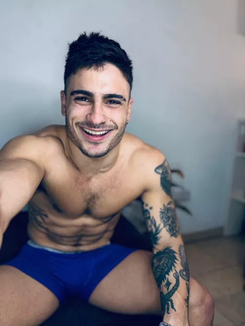 who loves tattoos and soccer? ;) by OlieTheKing