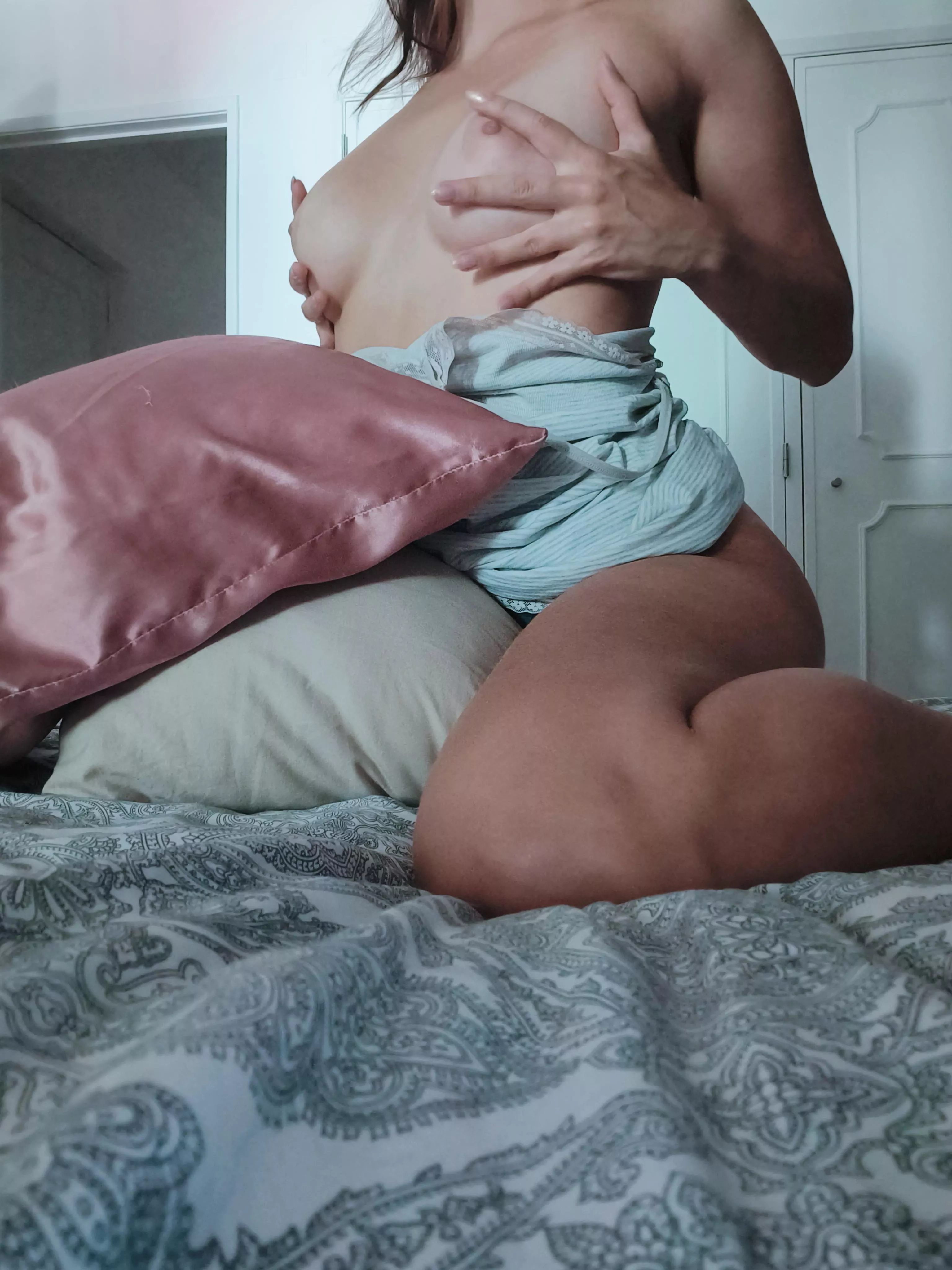 Can't help it 😩 (f) posted by tittygirll