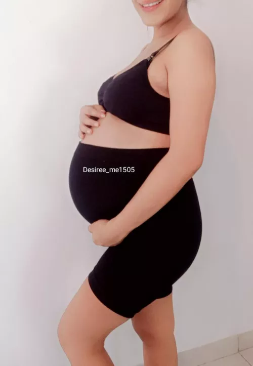 Even with clothes my pregnant body is very attractive by Desiree_me1505