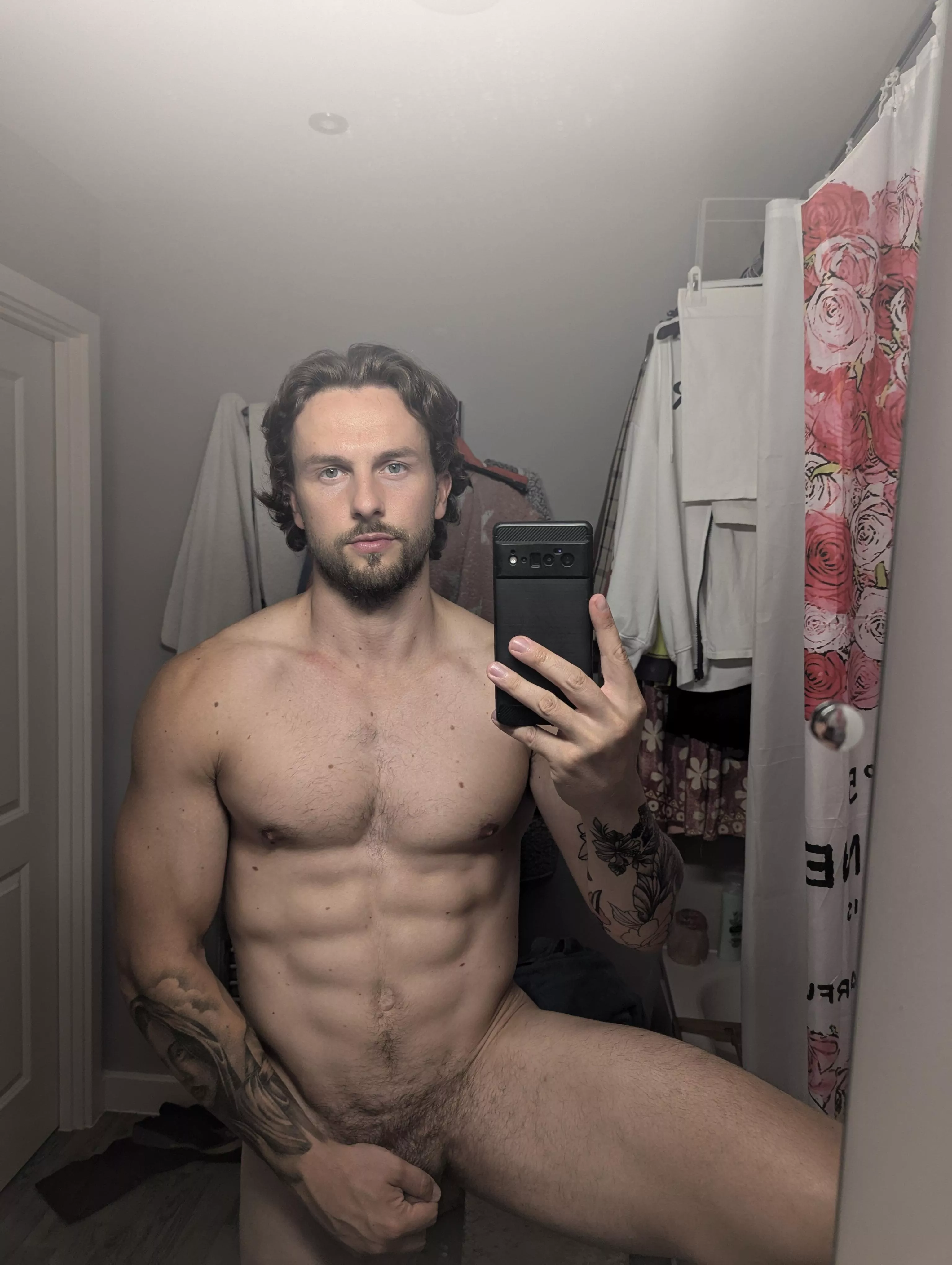 Feeling strong 💪😜 posted by Old-Contribution2960