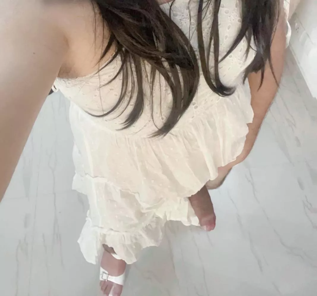 How is this dress for the date? 👗👗👗 posted by cdritika