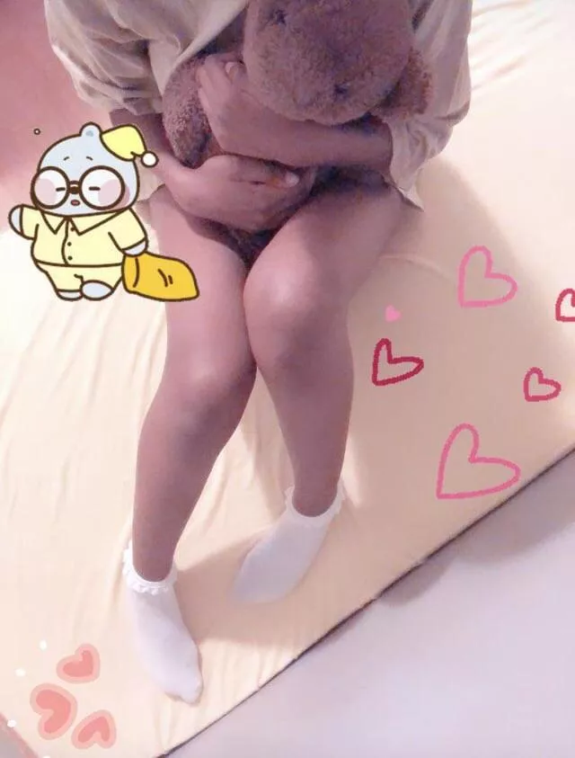 I forgot mr bear at home :(  posted by lxvebunny