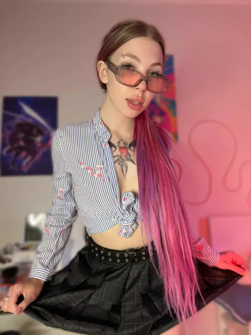 I love wearing skirts when meeting my boyfriend, they don't have to be taken off and they give easy access to my pussy by Wonderfullbabyy