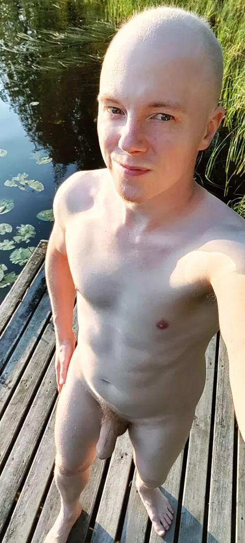 I wanted to post in this sub, so I (m) took my clothes off by NorthAdventurerman