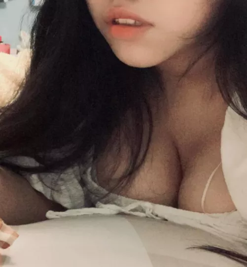 I wanted to show some cleavage off <3 by Ancient_Limit7823