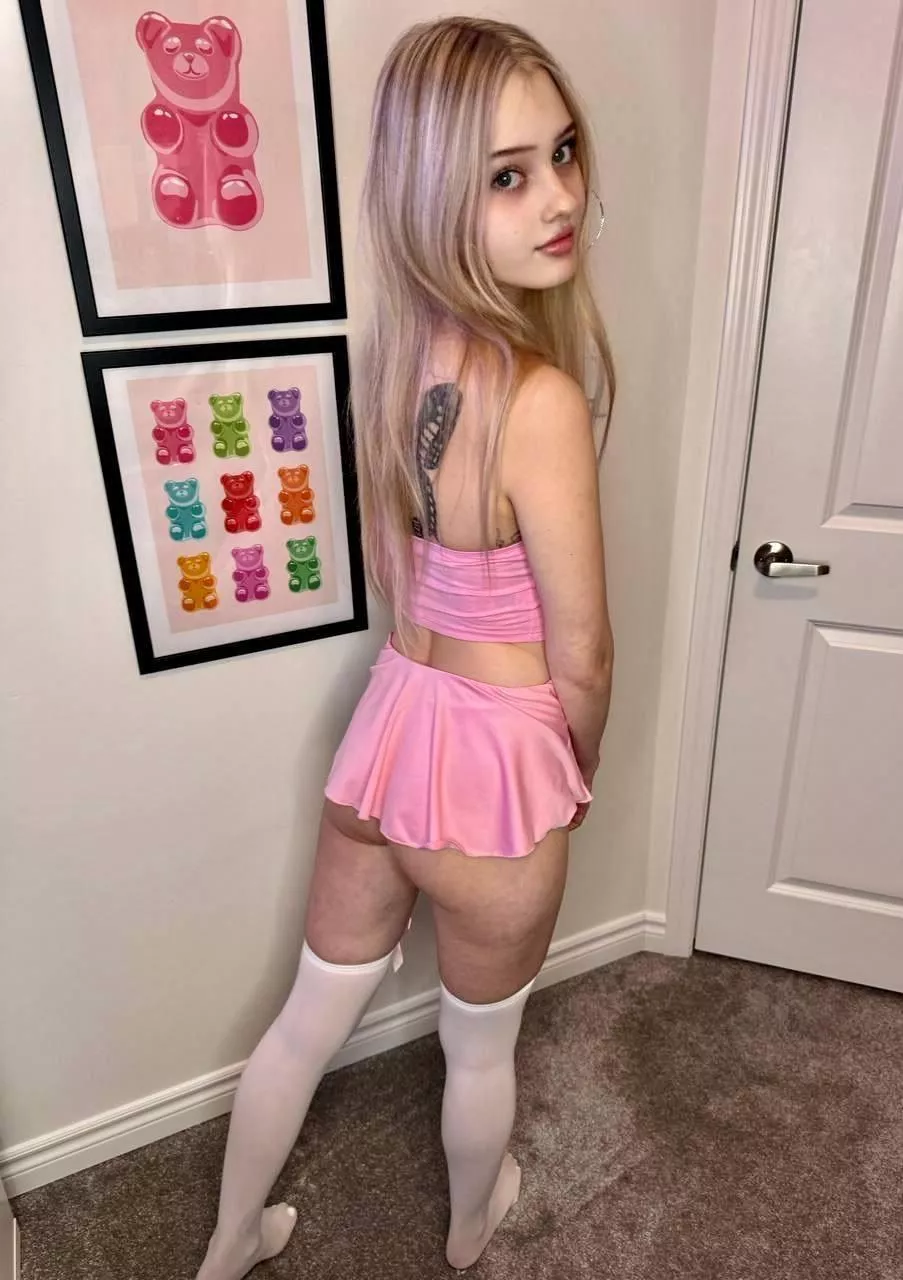 I wonder if men notice me posted by LunaPinkxo