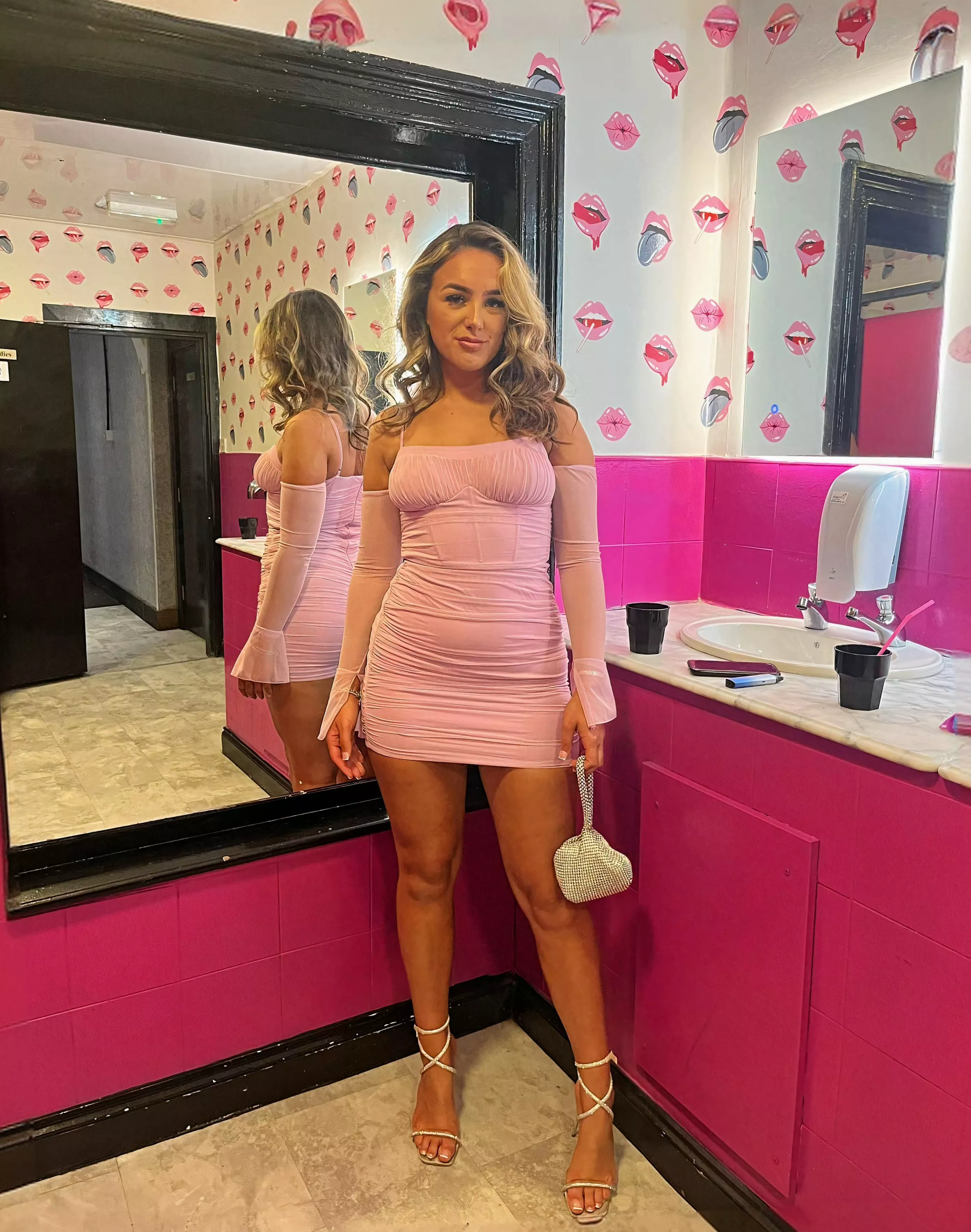 My naughty pink tight dress ;) posted by cutekaliciaa