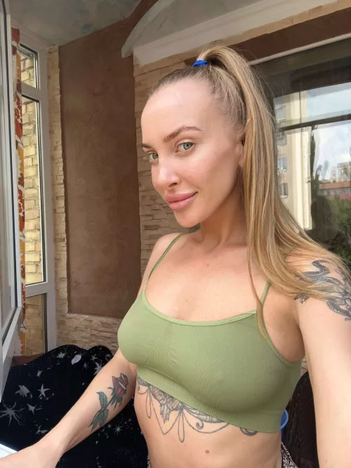 No bra = more fun by BabySweetestt