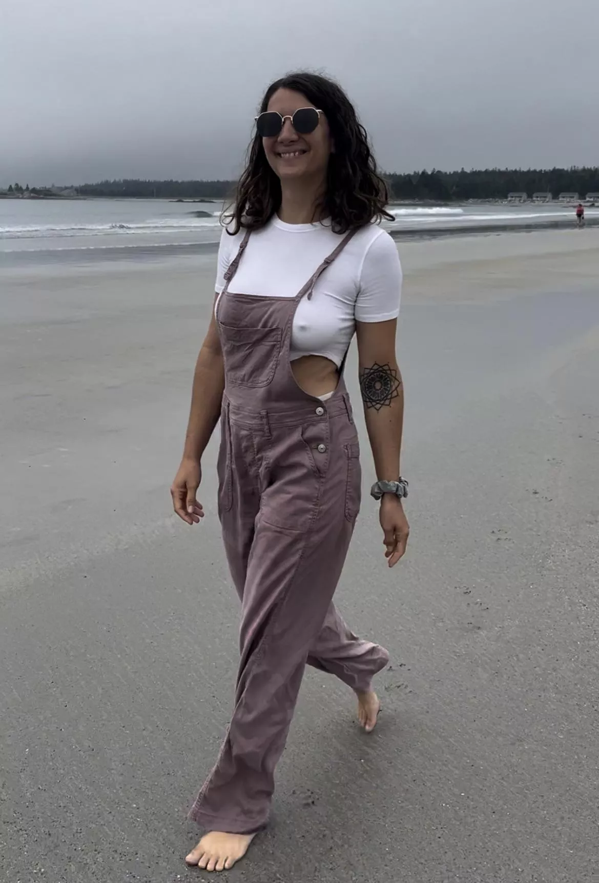No bra on the beach  posted by maplesyrup_girl