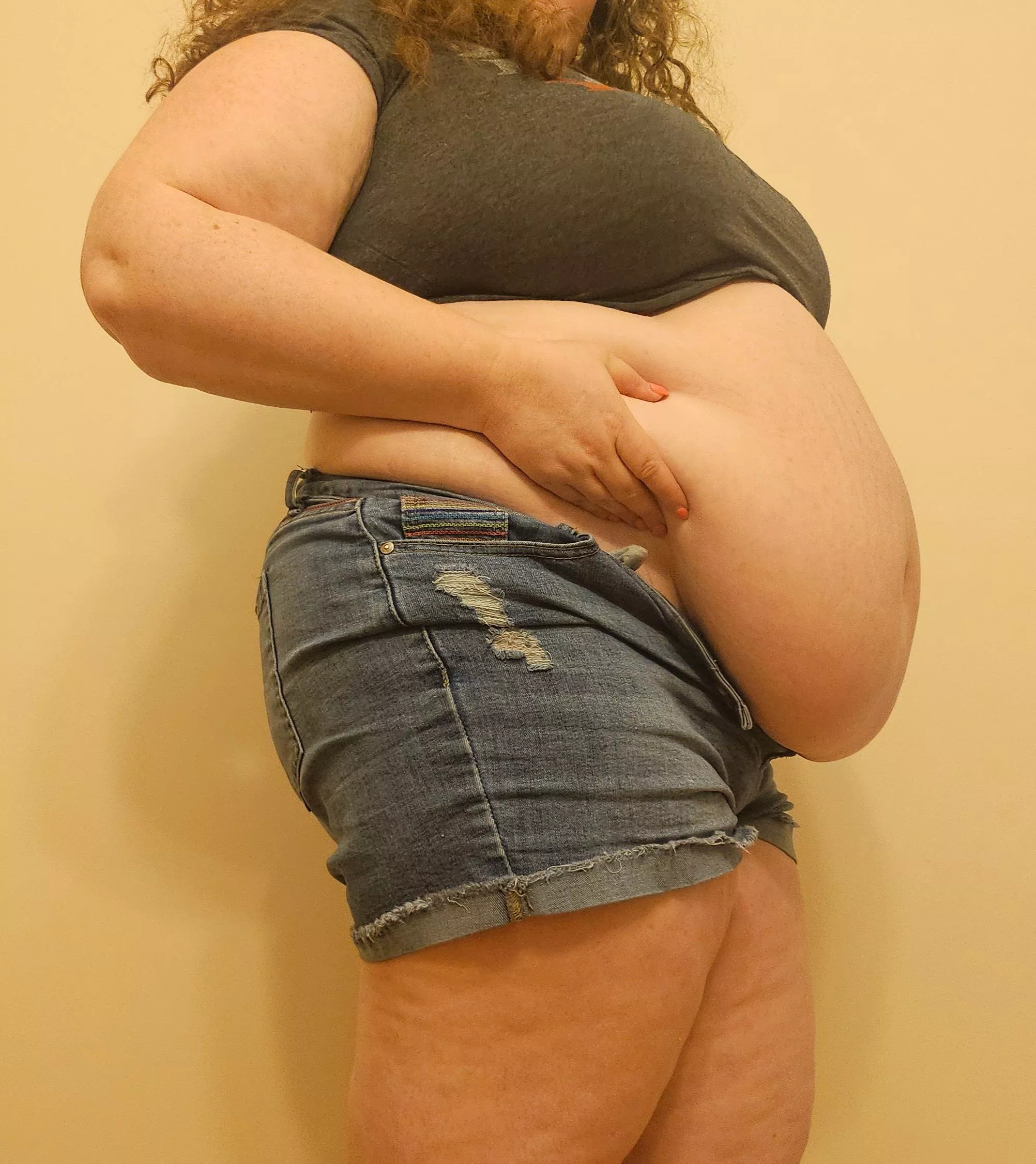 Nothing better than a stuffed belly after a BIG italian meal.  posted by AthenaHeavy