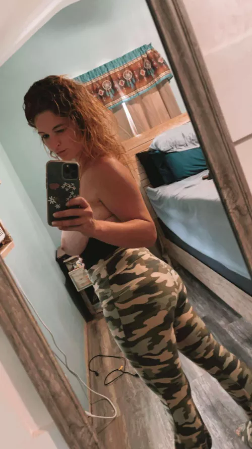Nothing better than a thick ass in yoga pants  by NautiCahos256