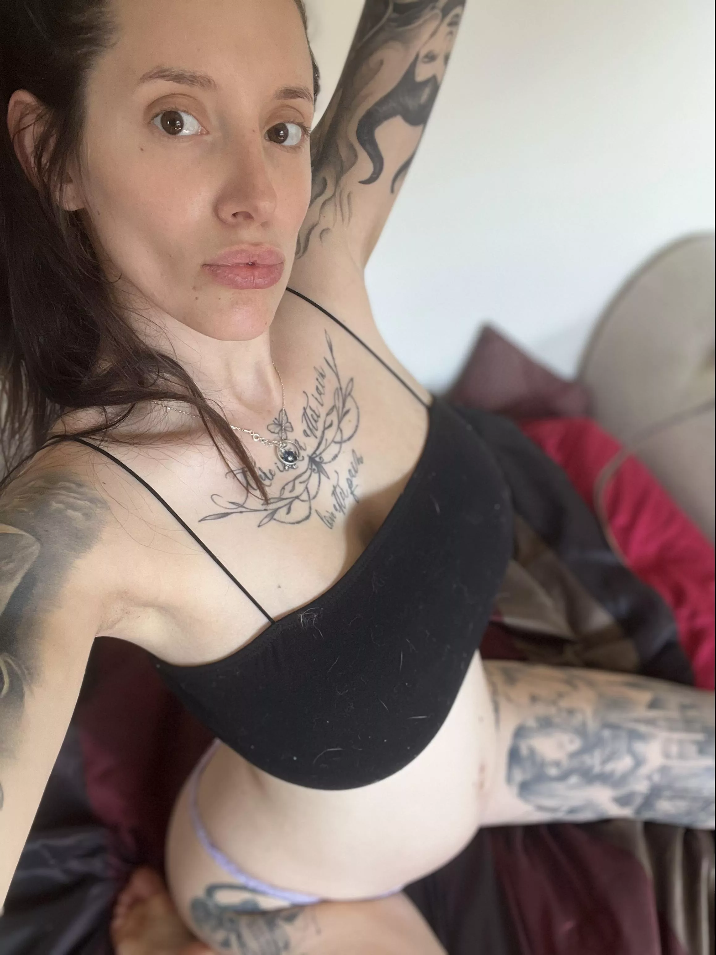 [Pregnant] almost 8th month but still petite! posted by secretgfe