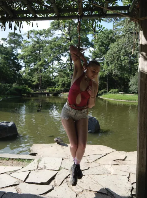 Single arm suspension— harder than it looks! by savramsbottom