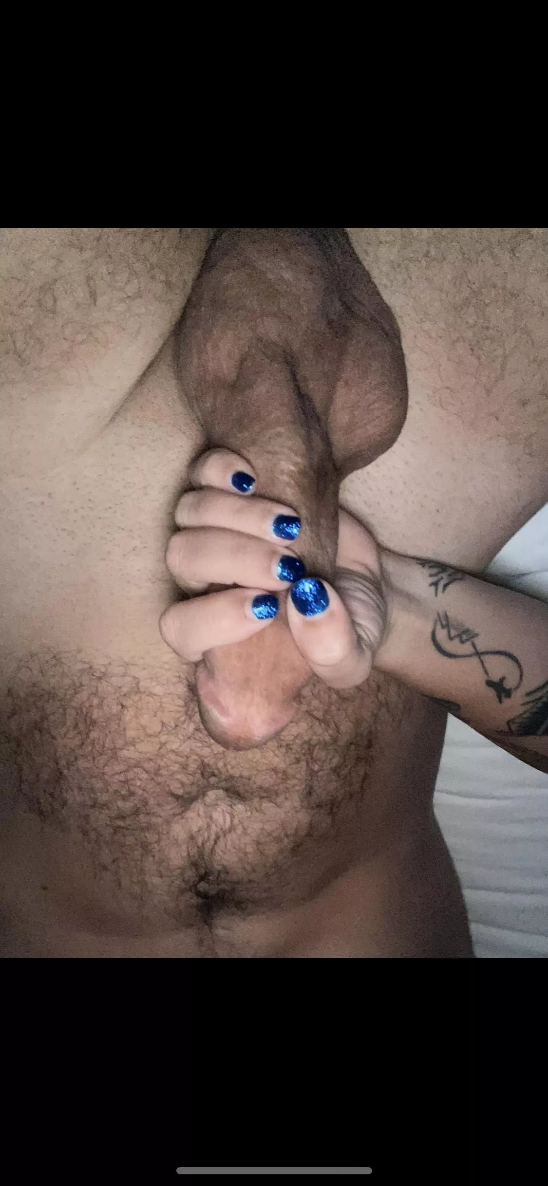 Who doesn’t like a recent manicure  posted by Frogger9999